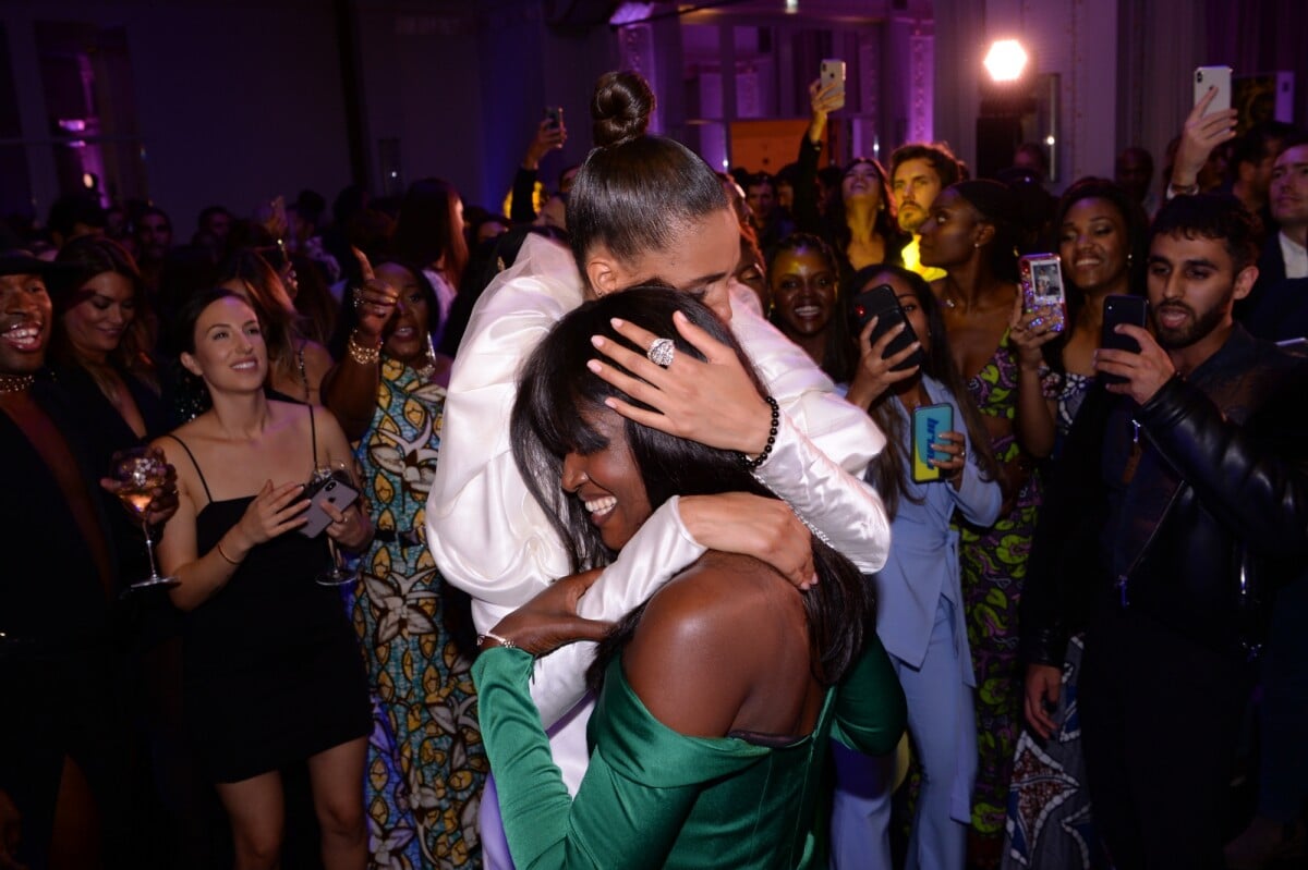 Photo Cindy Bruna fête ses 25 ans avec sa mère au Lutetia 