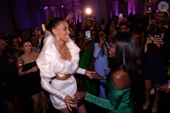 Cindy Bruna fête ses 25 ans avec sa mère au Lutetia "Pop Up" Club. La soirée a été organisée par Five Eyes Production. Paris, le 28 septembre 2019. © Rachid Bellak / Bestimage