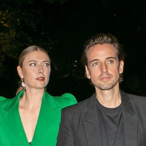 Maria Sharapova et Alexander Gilkes au défilé Givenchy collection prêt-à-porter printemps/été 2020 lors de la Fashion Week de Paris (PFW), le 29 septembre 2019.