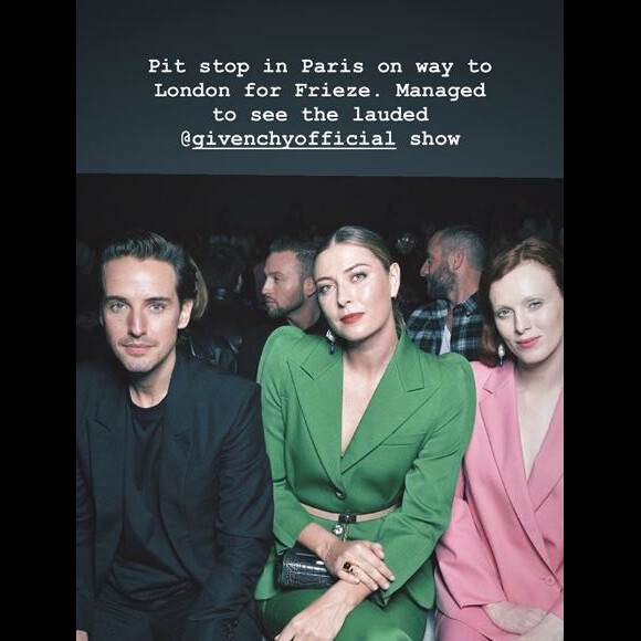 Alexander Gilkes au côté de Maria Sharapova lors du défilé Givenchy, prêt-à-porter printemps/été 2020, lors de la Fashion Week de Paris, le 29 septembre 2019.