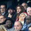 Marlène Schiappa, son mari Cédric Brugière, Frank McCourt (Propriétaire de l'Olympique de Marseille), Camille Combal, guest et Basile Boli dans les tribunes du stade Vélodrome lors du match de football de ligue 1 opposant le Paris Saint-Germain (PSG) à l'Olympique de Marseille (OM) à Marseille, France, le 28 octobre 2018. Le PSG a gagné 2-0. © Lionel Urman/Bestimage