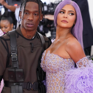 Travis Scott et sa compagne Kylie Jenner - Arrivées des people à la 71ème édition du MET Gala (Met Ball, Costume Institute Benefit) sur le thème "Camp: Notes on Fashion" au Metropolitan Museum of Art à New York, le 6 mai 2019.