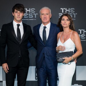 Didier Deschamps, sa femme Claude et leur fils Dylan - Les célébrités arrivent à la cérémonie des Trophées Fifa 2018 au Royal Festival Hall à Londres, Royaume Uni, le 25 septembre 2018. © Cyril Moreau/Bestimage