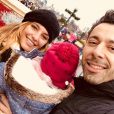Laetitia Milot avec Badri et leur fille Lyana à Disneyland Paris, le 17 décembre 2018
