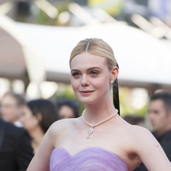 Elle Fanning - Montée des marches du film "Les Proies" (The Beguiled) lors du 70ème Festival International du Film de Cannes. Le 24 mai 2017. © Borde-Jacovides-Moreau/Bestimage