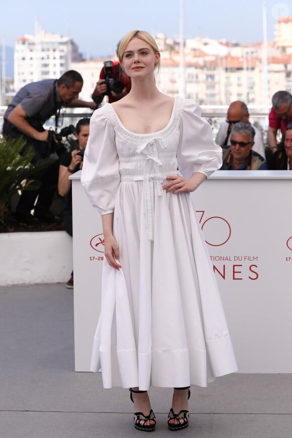 Elle Fanning au photocall du film "Les Proies" lors du 70ème Festival International du Film de Cannes, France, le 24 mai 2017. © Borde-Jacovides-Moreau/Bestimage