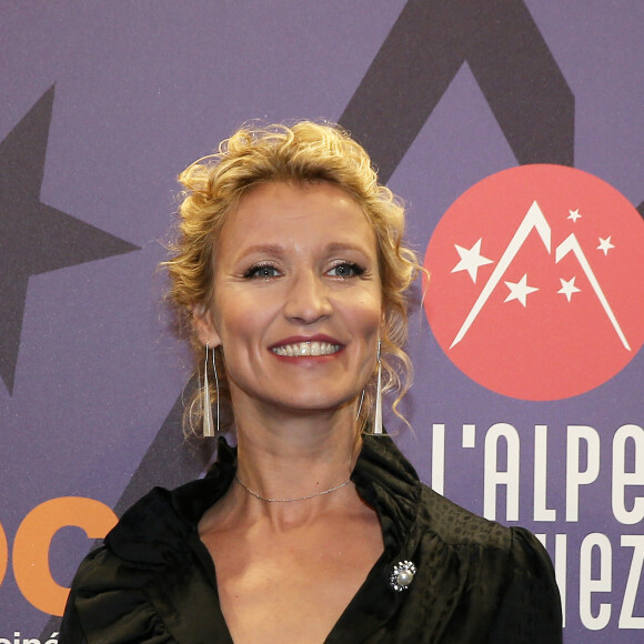 Alexandra Lamy - Photocall - Cérémonie de clôture et palmarès du 22ème Festival International du Film de Comédie de l'Alpe d'Huez, le 19 janvier 2019. © Dominique Jacovides/Bestimage