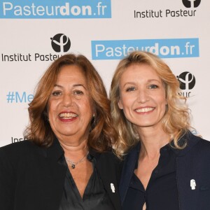 Anne Barrère et Alexandra Lamy, marraine du Pasteurdon 2019 - People lors du lancement de la 13e édition du Pasteurdon à l'Institut Pasteur à Paris. Le 9 octobre 2019 © Coadic Guirec/Bestimage