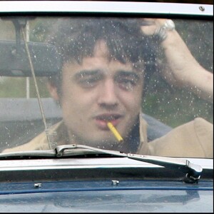 Exclusif- Kate Moss et Pete Doherty partent en promenade, à Lechladen, en 2007. 