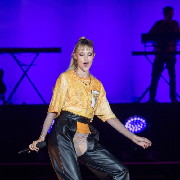 Angèle - Etam Live Show 2019 au Stade Roland Garros à Paris le 24 septembre 2019.