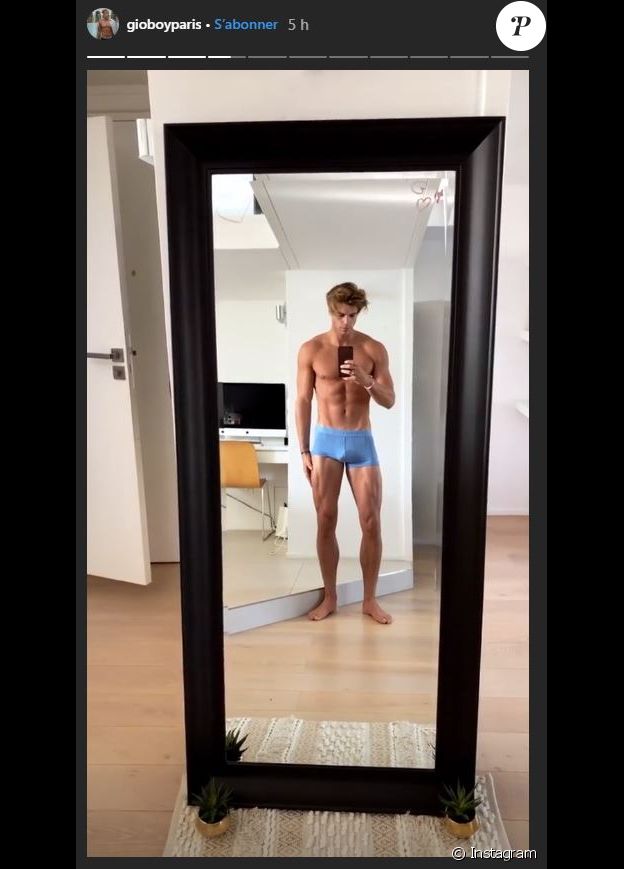 Giovanni Bonamy en caleçon sur Instagram, le 13 octobre 2019.