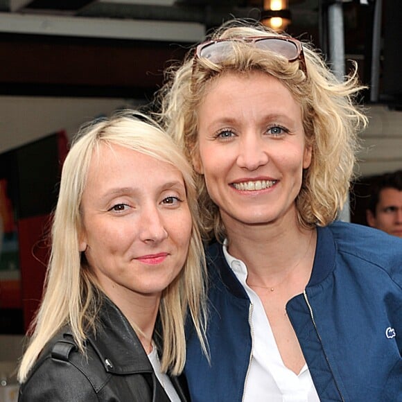 Audrey Lamy et sa soeur et Alexandra Lamy - Jour 8 - People au Village lors des Internationaux de France de tennis de Roland Garros le 2 juin 2013.