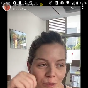 Jessica Thivenin dévoile sa silhouette une semaine après l'accouchement de son fils Maylone, le 15 octobre 2019, sur Snapchat