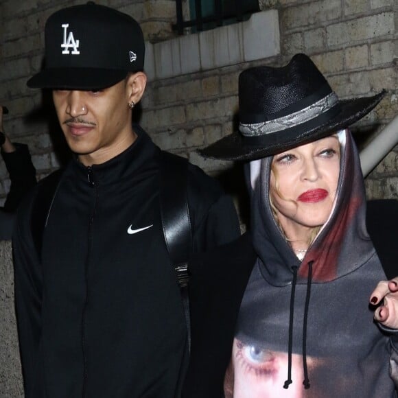 Exclusif - Madonna à la sortie de la Howard Gilman Opera House avec Ahlamalik Williams après la dernière représentation de sa tournée "Madame X Tour" à Brooklyn, New York, le 13 octobre 2019.