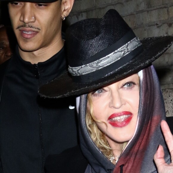 Exclusif - Madonna à la sortie de la Howard Gilman Opera House avec Ahlamalik Williams après la dernière représentation de sa tournée "Madame X Tour" à Brooklyn, New York, le 13 octobre 2019.