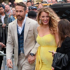 Blake Lively enceinte et son mari Ryan Reynolds arrivent à la première de "Pokemon Detective Pikachu" au Military Island sur Times Square à New York, le 2 mai 2019.