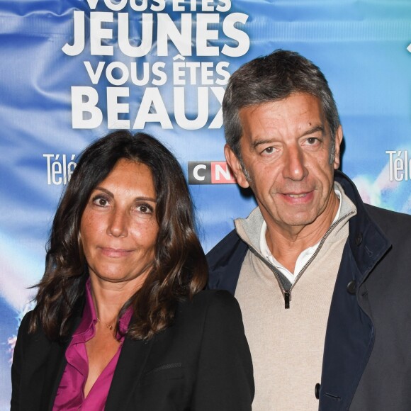 Michel Cymes et sa femme Nathalie - Avant-première du film "Vous êtes jeunes, vous êtes beaux" au cinéma Gaumont Opéra à Paris, le 23 septembre 2019. © Coadic Guirec/Bestimage