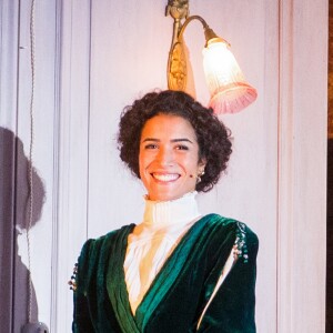 Sabrina Ouazani - Filage Les Justes, une tragédie musicale adaptée par Abd Al Malik d'après la pièce d'Albert Camus au Théâtre du Châtelet, Paris, le 4 octobre 2019. Adaptation et mise en scène: Abd Al Malik  - Musique: Bilal et Wallen - Collaborateur artistique: Emmanuel Demarcy-Mota - Coordination artistique Fabien Coste - Décors: Amélie Kiritzé-Topor - Lumières et vidéos: Vincent Idez   Distribution: Dora Doulebov S.Ouazani La Grande Duchesse C.Courau Ivan Kaliayev M.Zinga Stepan Fedorov L.Salem Boris Annenkov Y.Hajdi Alexis Voinov K.Touré Skouratov M.Alaya Foka M.Falkone Le gardien F.Chau L'âme russe (chanté) C.Jouannest © Da Silva / Bestimage 04/10/2019 - Paris