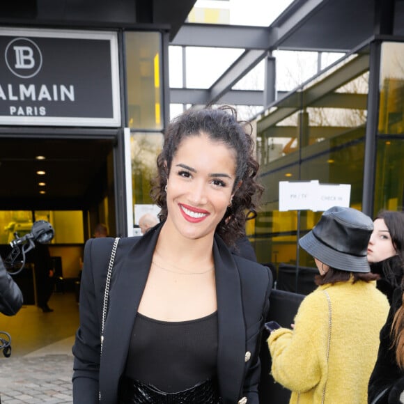 Sabrina Ouazani à la sortie du défilé de mode prêt-à-porter autome-hiver 2019/2020 " Balmain " à Paris le 1er mars 2019. © CVS / Veeren / Bestimage