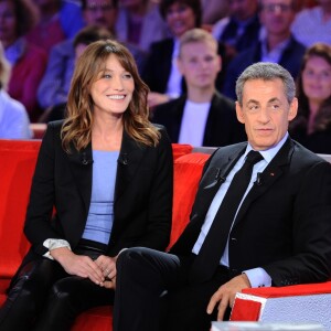 Exclusif - Carla Bruni-Sarkozy, Nicolas Sarkozy et Michel Drucker - Enregistrement de l'émission "Vivement Dimanche" à Paris le 30 septembre 2019. Diffusion le 06/10/2019 sur France 2 . © Guillaume Gaffiot/Bestimage