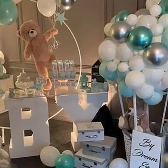 La fête de Nabilla et Thomas Vergara pour l'arrivée de Milann (20 octobre 2019).