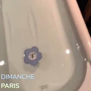 Nabilla et Thomas Vergara donnent le bain à Milann (20 octobre 2019).