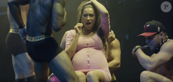 Shay Mitchell et son étrange baby shower dans un strip club. Le 19 septembre 2019.