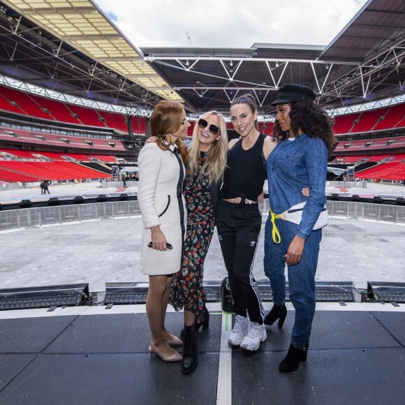 Geri Halliwell, Melanie Brown (Mel B), Melanie Chisholm (Mel C) et Emma Bunton - Les Spice Girls backstage lors de leur concert au Stade de Wembley dans le cadre de leur tournée "Spice World UK Tour". Londres, le 20 juin 2019.