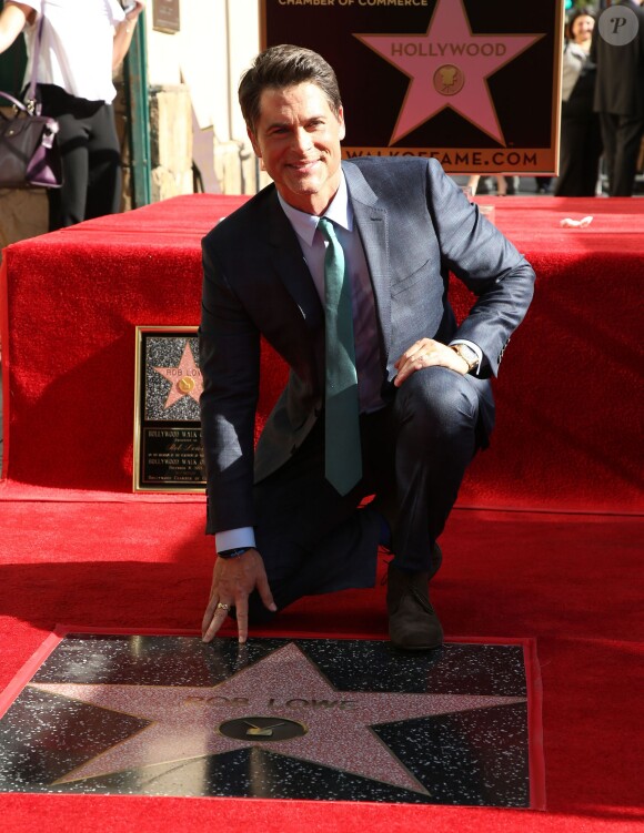 Rob Lowe inaugure son étoile sur le Walk of Fame d'Hollywood. Le 8 décembre 2015.