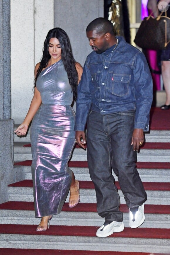 Kanye West et Kim Kardashian quittent le Cipriani Wall Street à l'issue du gala Night Of Stars 2019. New York, le 24 octobre 2019.