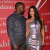 Kim Kardashian : Canon en robe argentée, avec son mari Kanye West