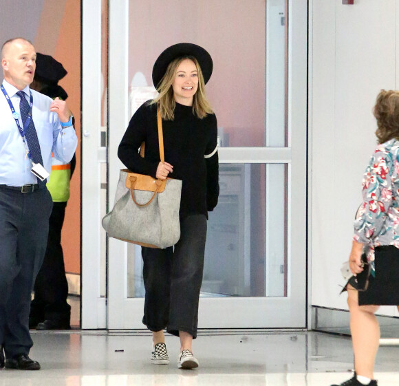 Exclusif - Olivia Wilde arrive à l'aéroport de New York (JFK), le 21 mai 2019.21/05/2019 - New York