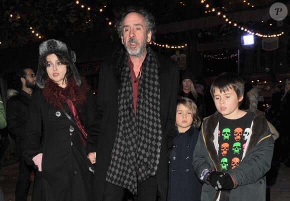 Tim Burton, Helena Bonham Carter et leurs enfants Billy Raymond et Nell - People à l'ouverture du Winter Wonderland de Hyde Park à Londres, le 20 novembre 2014.