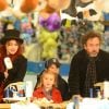 Tim Burton et Helena Bonham Carter emmenent leurs enfants Billy Raymond et Nell dans la fete foraine "Hyde Park Winter Wonderland" a Londres le 21 novembre 2013.