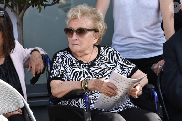Inauguration de la rue Jacques et Bernadette Chirac, par la femme de l'ancien président de la République, Bernadette Chirac (en fauteuil roulant) et sa fille Claude, à Brive-la-Gaillarde. Le 8 juin 2018