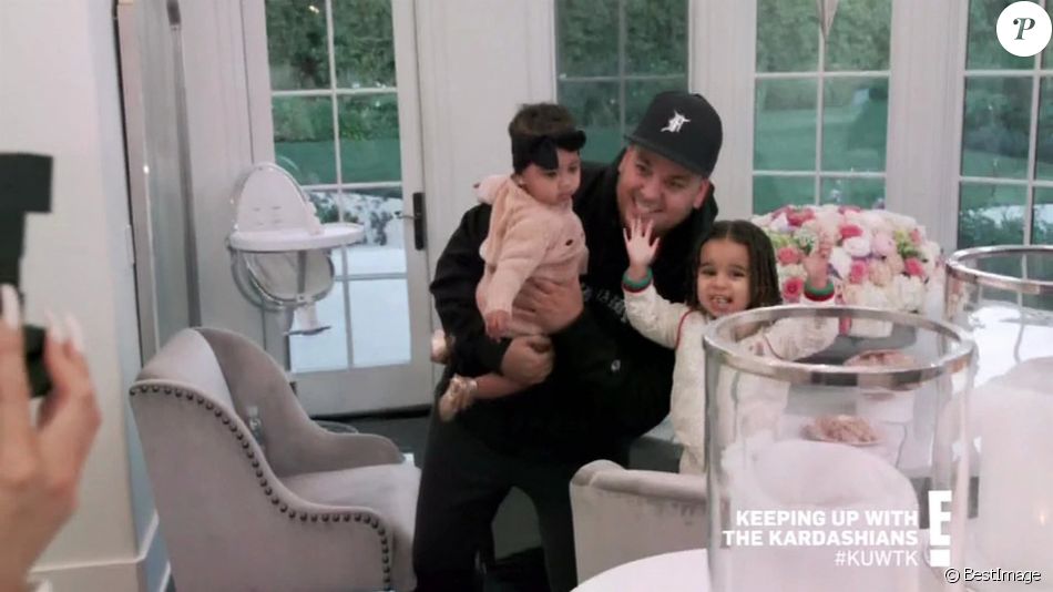 Rob Kardashian et sa fille Dream, avec True, la fille de Khloe Kardashian - Rob Kardashian et sa fille Dream font une apparition dans le dernier épisode de l&#039;émission de télé-réalité &quot;Keeping Up With The Kardashians&quot;. Il célèbre l&#039;anniversaire de la petite Dream (2 ans) aux côtés de sa famille : Khloe Kardashian, sa fille True, Kim Kardashian, Kris Jenner, Kylie Jenner. Le 12 mai 2019