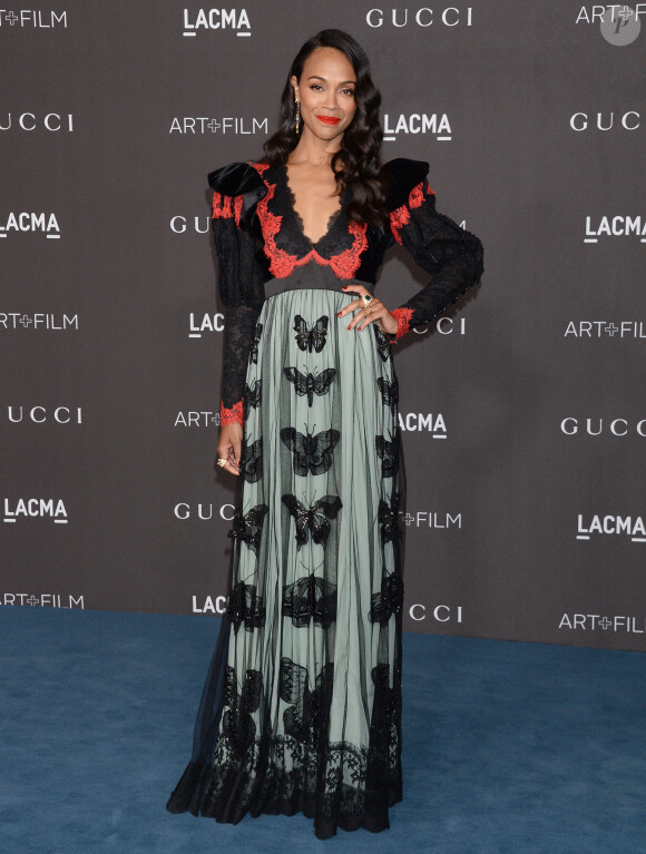 Zoe Saldana au photocall de la soirée "2019 LACMA Art + Film Gala" au Los Angeles County Museum of Art. Los Angeles, le 2 novembre 2019.