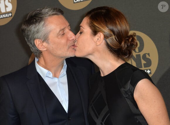 Antoine de Caunes et sa femme Daphné Roulier - Soirée des 30 ans de Canal + au Palais de Tokyo à Paris le 4 novembre 2014.