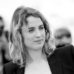 Adèle Haenel au photocall du film Portrait de la jeune fille en feu lors du 72ème Festival International du film de Cannes. Le 20 mai 2019 © Jacovides-Moreau / Bestimage