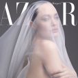 Angelina Jolie pose nue en couverture du magazine Harper's BAZAAR. Novembre 2019.