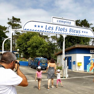 Touristes au camping des Flots bleus.