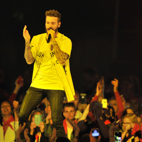 Exclusif - Matt Pokora (M Pokora) lors de l'enregistrement de l'émission "La Chanson Challenge 2019" aux Arènes de Nîmes, le 17 mai 2019. Et un nouveau programme autour de la chanson ! Le samedi 17 août prochain, TF1 lancera à 21h05 un nouveau divertissement baptisé "La chanson challenge". Durant cette émission produite par DMLSTV, plusieurs artistes français se lanceront des challenges autour de la musique. Pendant deux mois, ces chanteurs et comédiens se sont lancé à tour de rôle des défis sur les réseaux sociaux : interpréter un titre à l'opposé de leur univers habituel. © Guillaume Gaffiot/Bestimage  No Web - Belgique et Suisse17/05/2019 - Nîmes