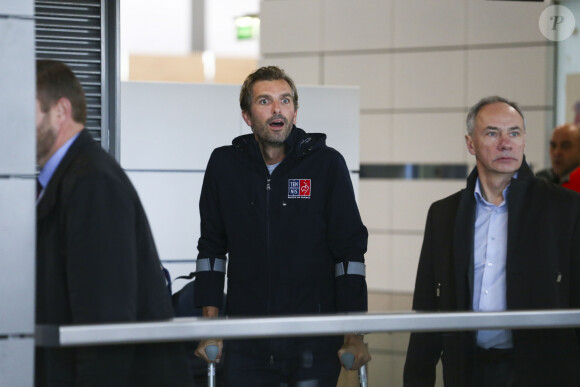 Julien Benneteau - Arrivée à l'aéroport CDG de l'Équipe de France féminine victorieuse de la Fed Cup, Paris, le 12 novembre 2019. © Gwendoline le Goff / Panoramic / Bestimage