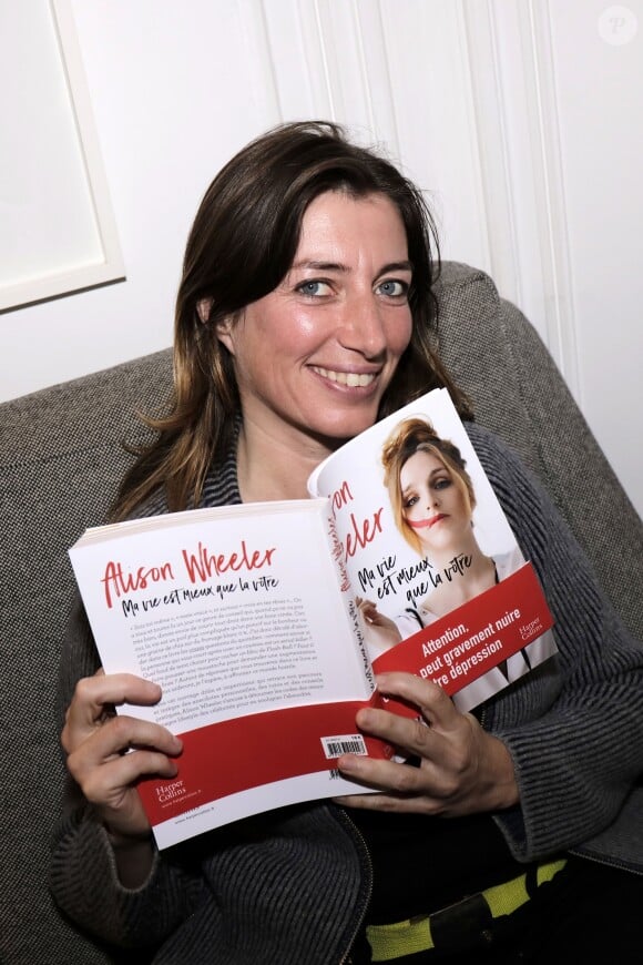 Anaïs Croze - Soirée pour la sortie du livre d'Alison Wheeler "Ma vie est mieux que la vôtre" à l'Hôtel Vernet à Paris, le 12 novembre 2019. © Cédric Perrin/Bestimage