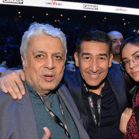 Enrico Macias et Agathe Auproux lors du gala de boxe Univent à l'AccorHotels Arena de Paris pour le championnat du monde WBA le 15 novembre 2019. © Veeren / Bestimage