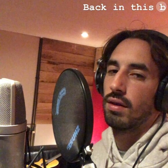 Lomepal en studio sur Instagram.