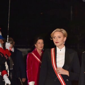 La princesse Charlène de Monaco, la princesse Caroline de Hanovre - Arrivées à la soirée de gala à l'occasion de la fête nationale monégasque au Grimaldi Forum à Monaco le 19 novembre 2019. Cette année, c'est le l'opéra Lucia di Lammermoor qui est joué sur la scène de la salle des Princes. © Bruno Bebert / Pool Monaco / Bestimage