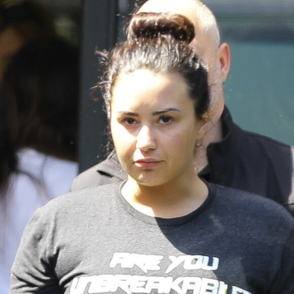 Exclusif - Demi Lovato est allée acheter une boisson à emporter à la sortie de son cours de gym à Los Angeles, le 26 mars 2019.