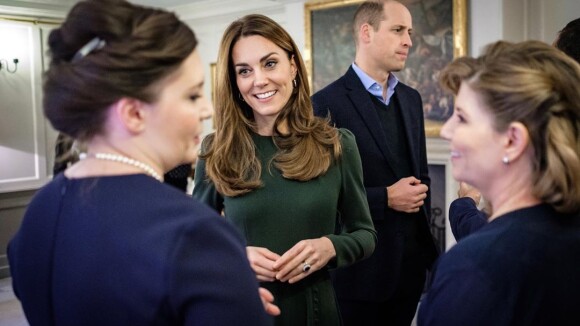 Kate Middleton radieuse au palais, juste avant de tomber en panne de nounou...