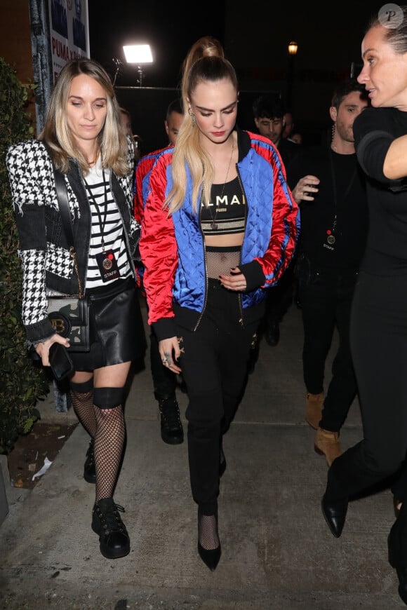 Cara Delevingne assiste à la soirée de lancement de la collaboration "Puma x Balmain" à Los Angeles, le 21 novembre 2019.